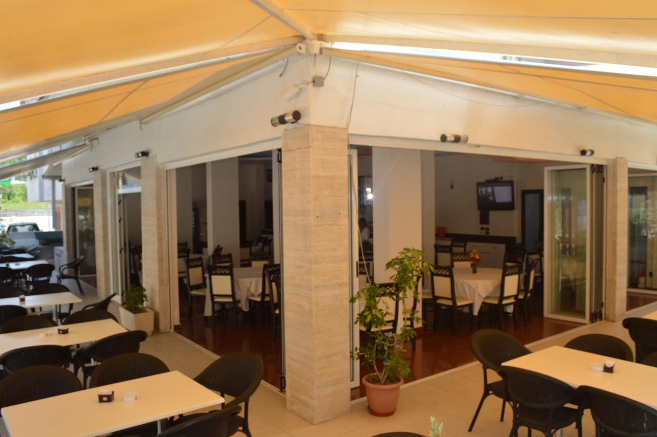 Hotel Riviera Durres Bagian luar foto