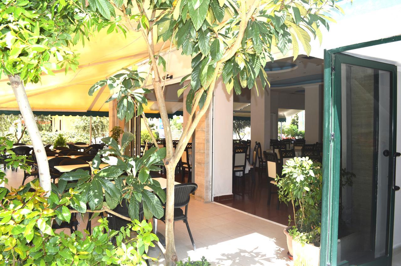 Hotel Riviera Durres Bagian luar foto