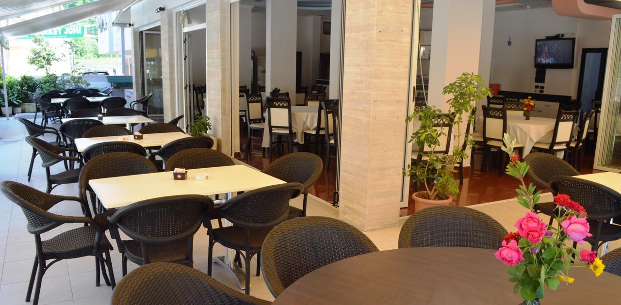 Hotel Riviera Durres Bagian luar foto
