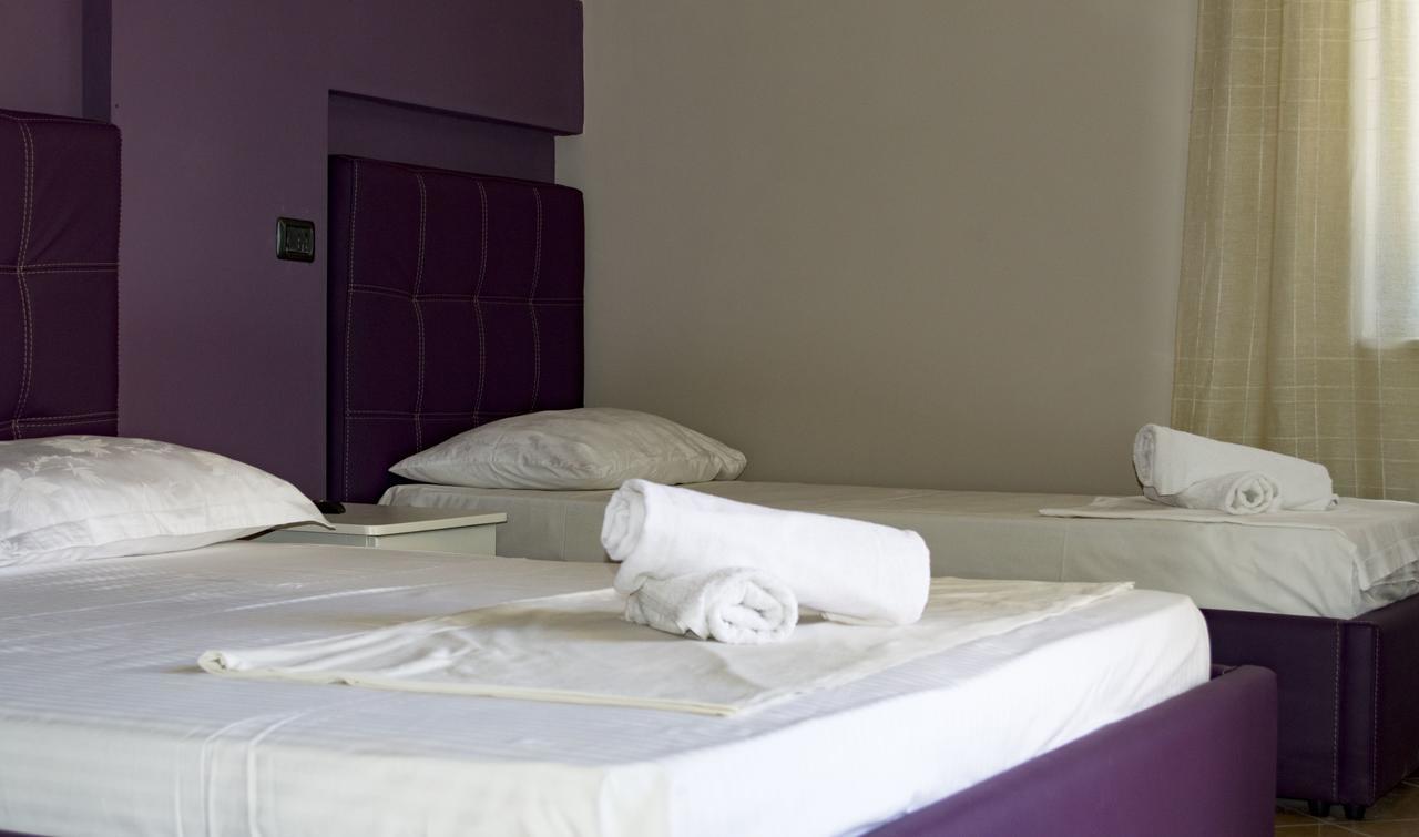 Hotel Riviera Durres Bagian luar foto