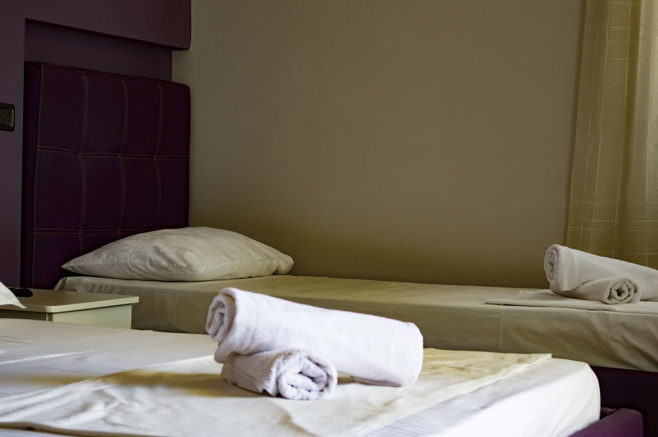 Hotel Riviera Durres Bagian luar foto
