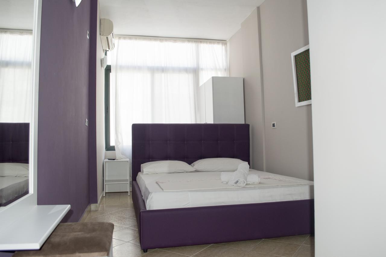 Hotel Riviera Durres Bagian luar foto