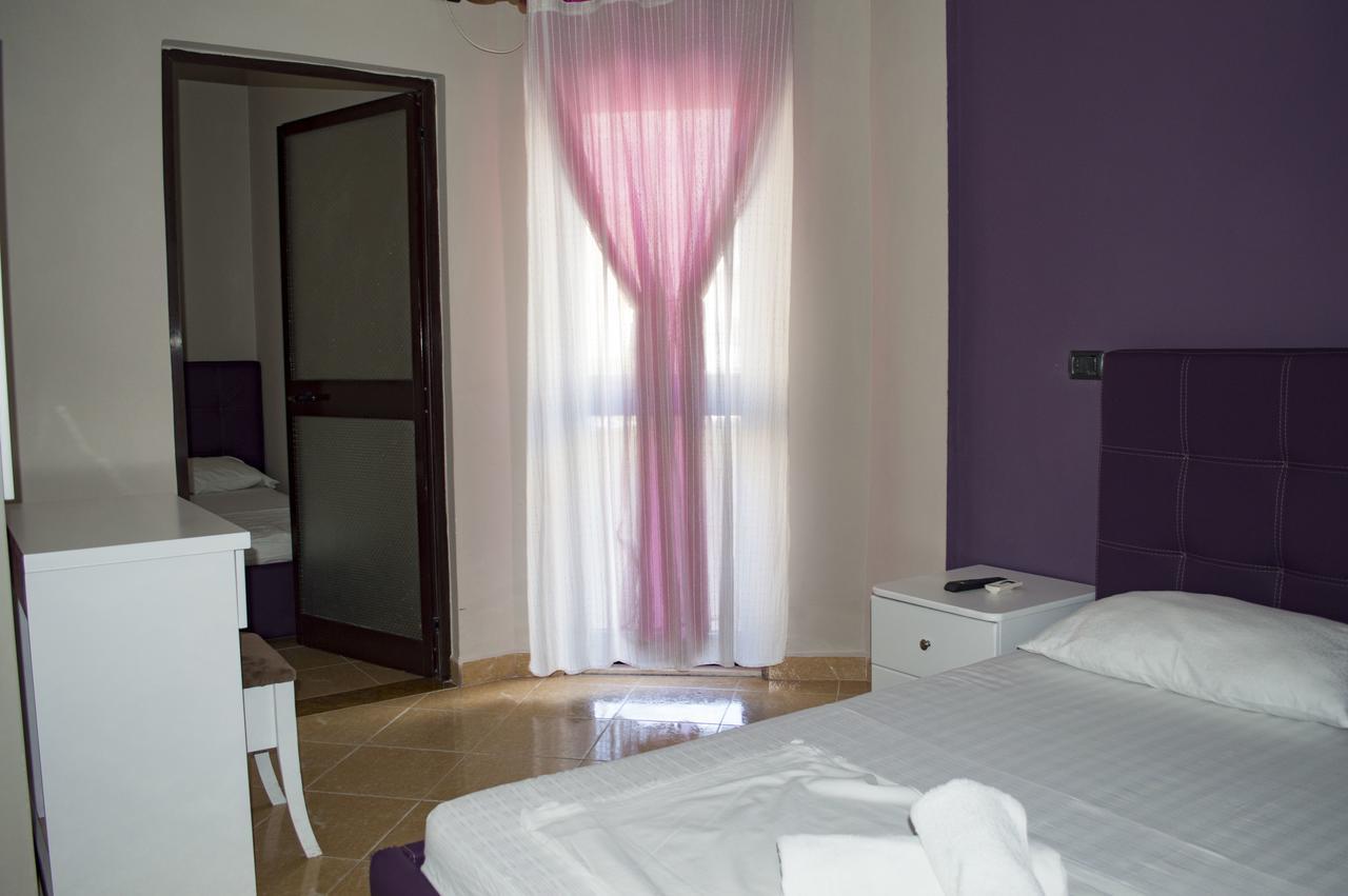 Hotel Riviera Durres Bagian luar foto
