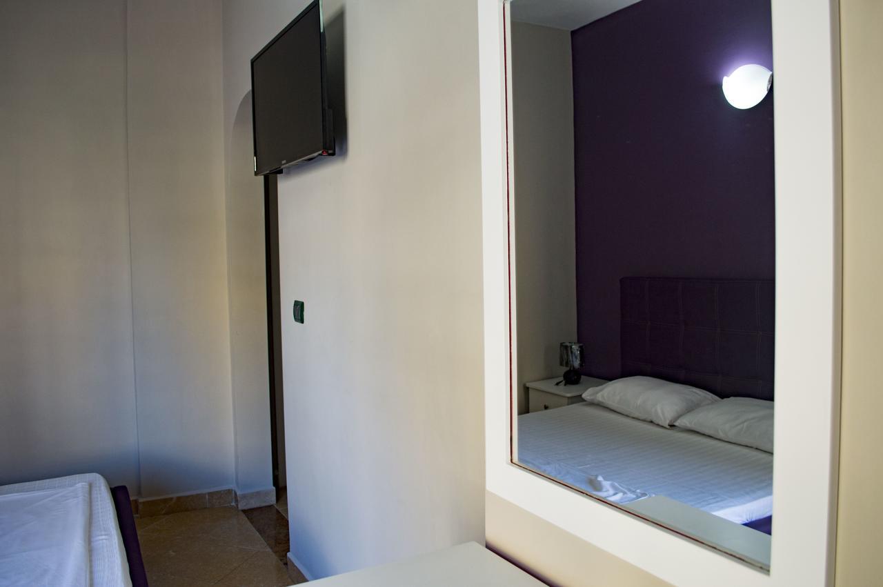 Hotel Riviera Durres Bagian luar foto